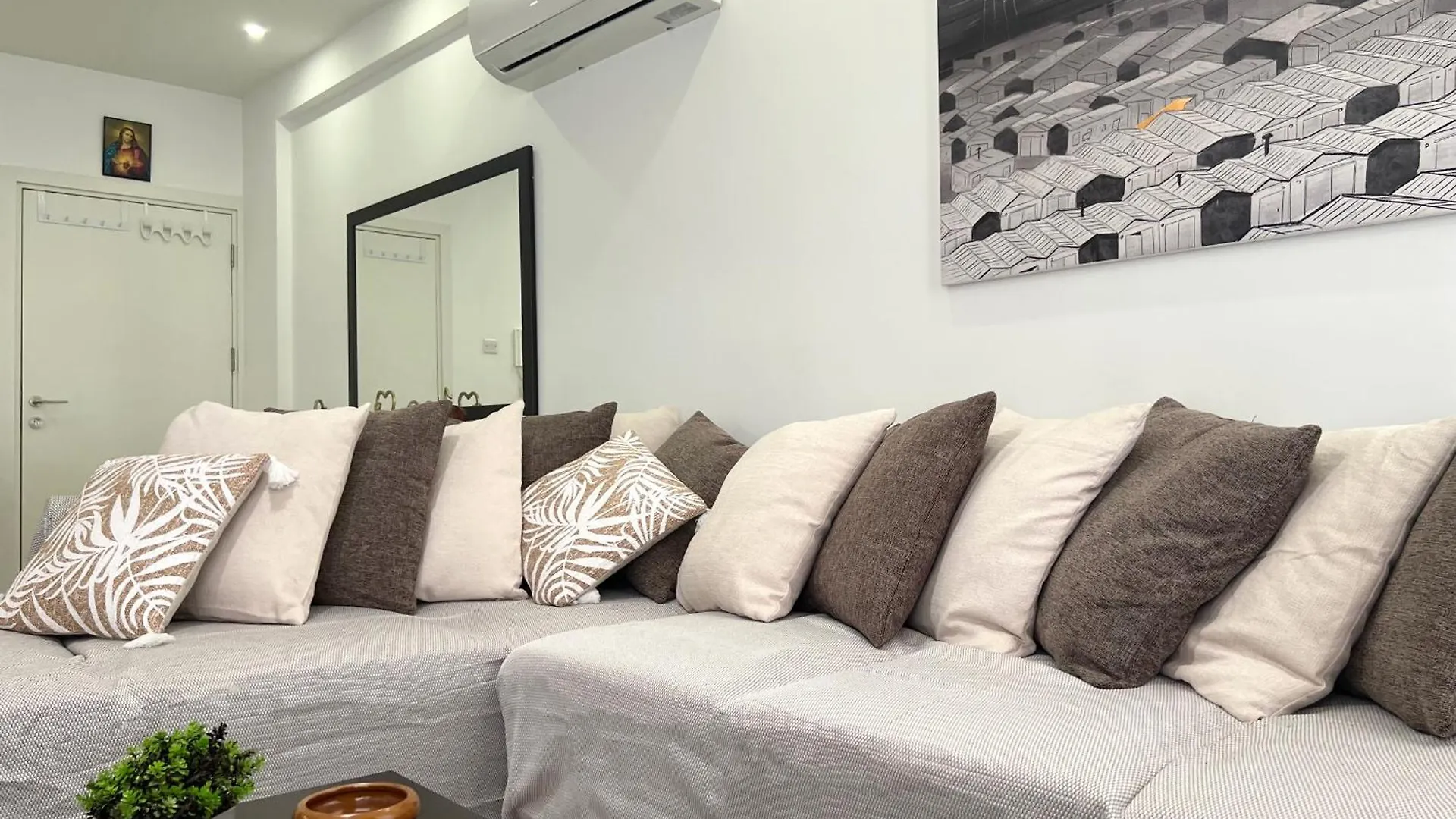 Albert'S Apartment Center 203B Larnaca