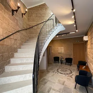 Apartment Le Voyageur By The Sea - Furnished, Larnaca
